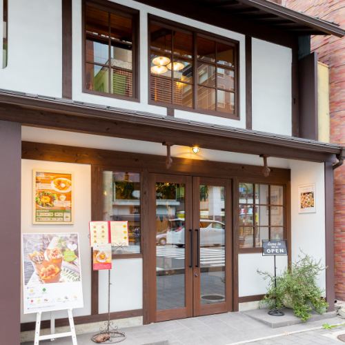 MONO MONO CAFE 402